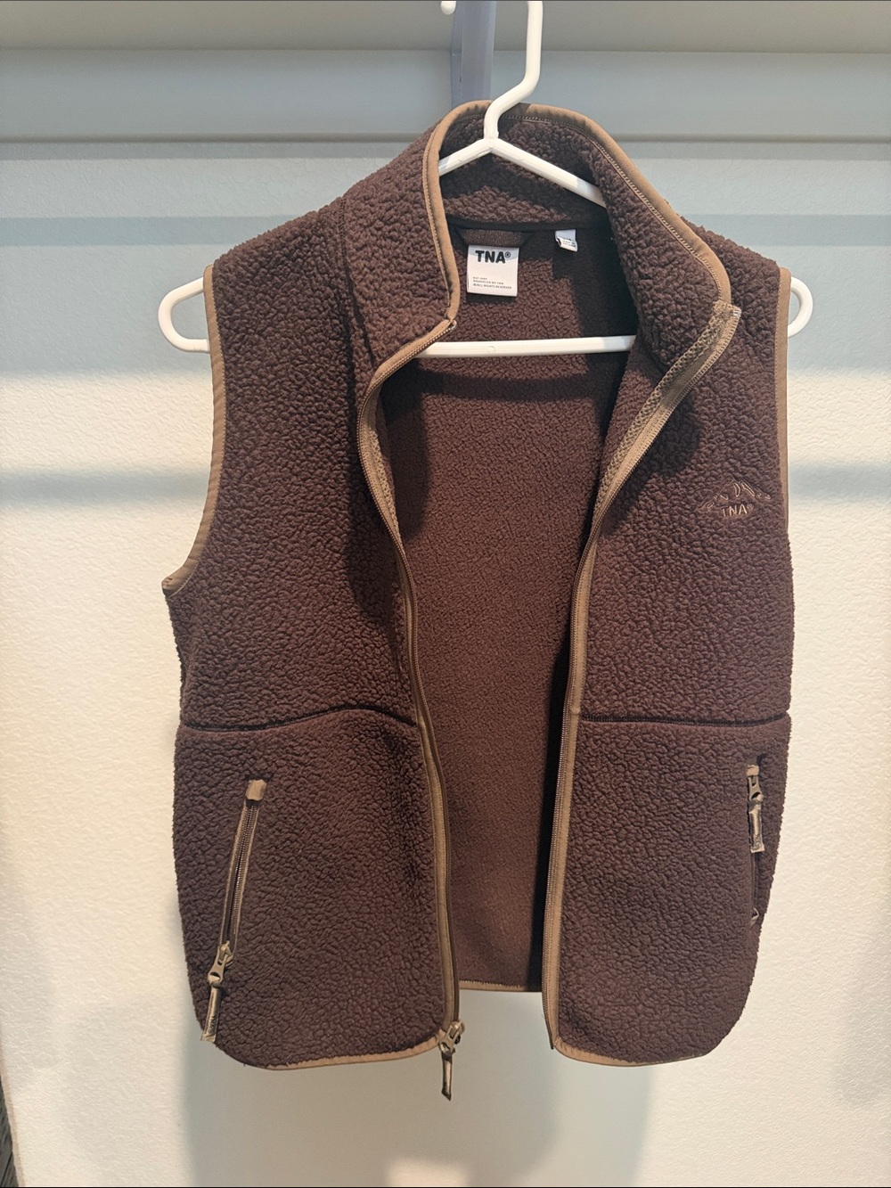 Aritzia polar tec TNA Dark Brown Sherpa Fleece Vest